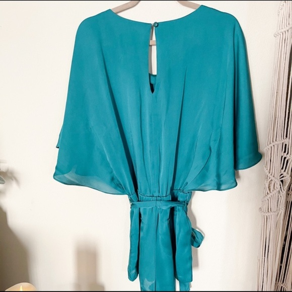 Guess Jade Green Butterfly Sleeves Romper - Picture 6 of 8
